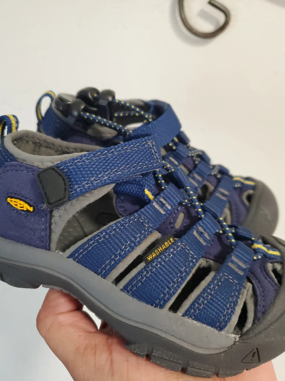 Keen Kids Navy Blue & Yellow Closed-Toe Hiking Sandals